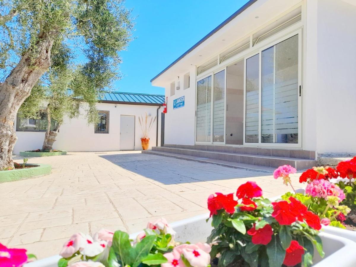 Villaggio Mare Blu Vieste Bagian luar foto