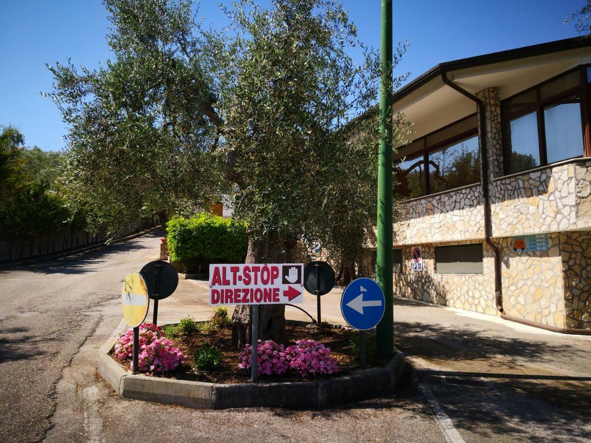 Villaggio Mare Blu Vieste Bagian luar foto
