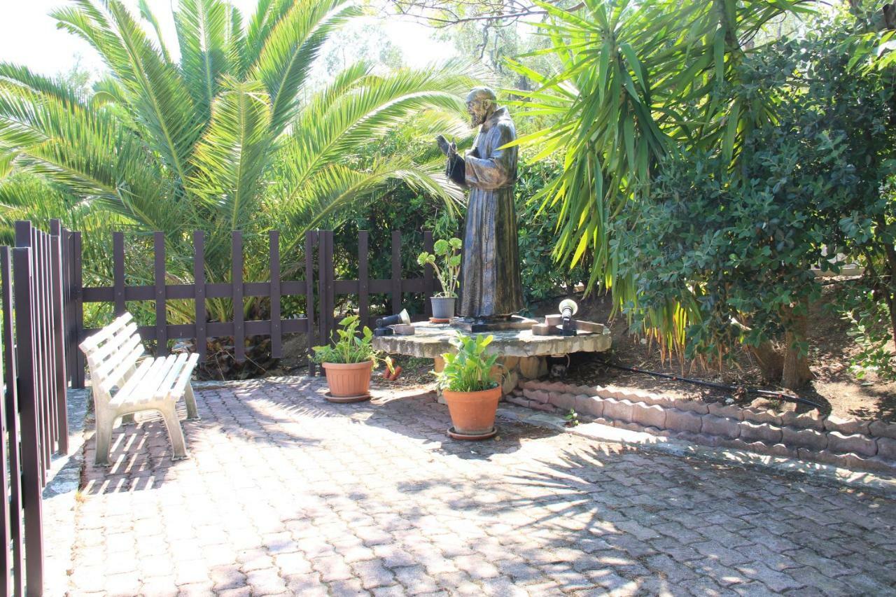 Villaggio Mare Blu Vieste Bagian luar foto