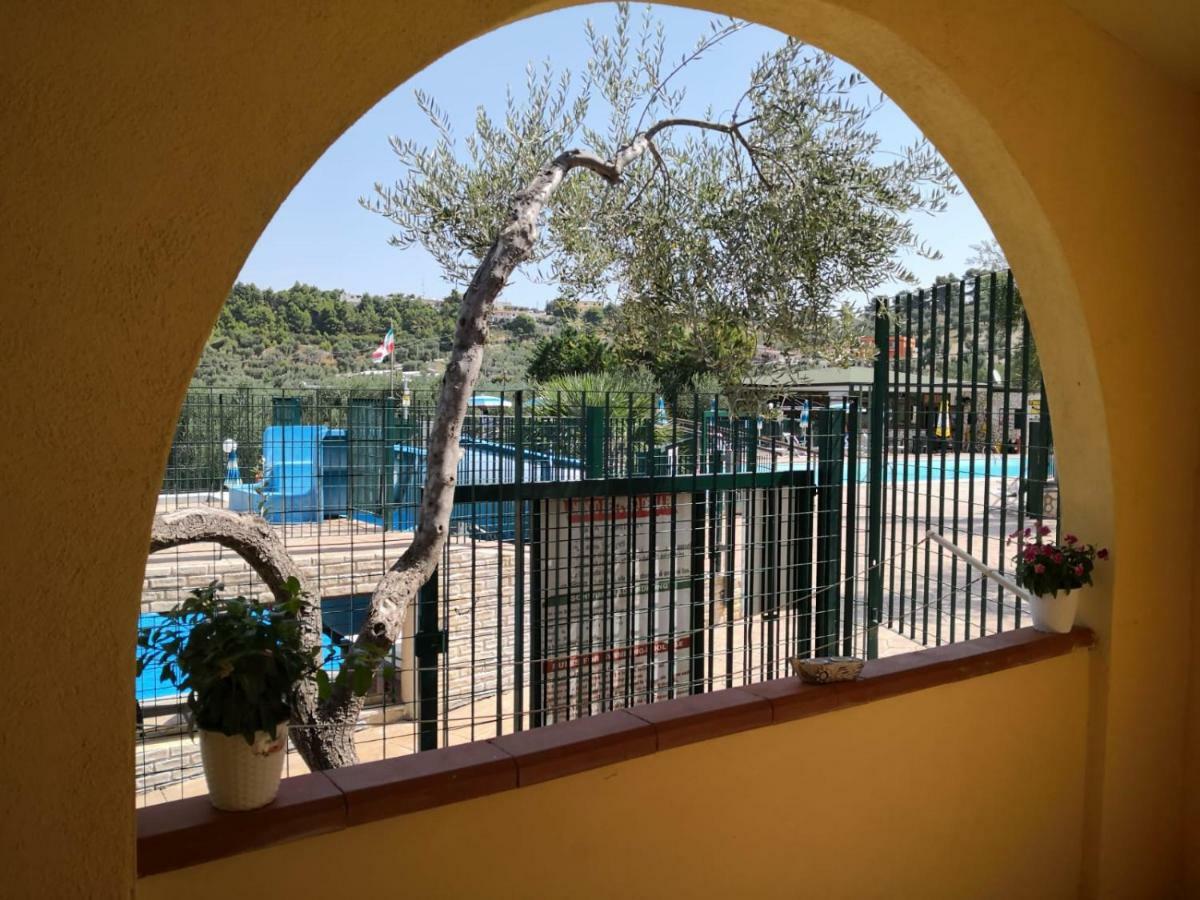 Villaggio Mare Blu Vieste Bagian luar foto